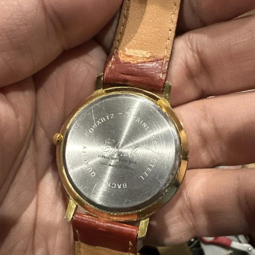 Working Chiral Quartz with Red/Brown Strap Ladies Watch 37mm New Battery Fit 7.5